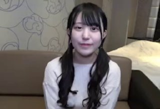 凤仙可爱小女友第一次出镜还很害羞